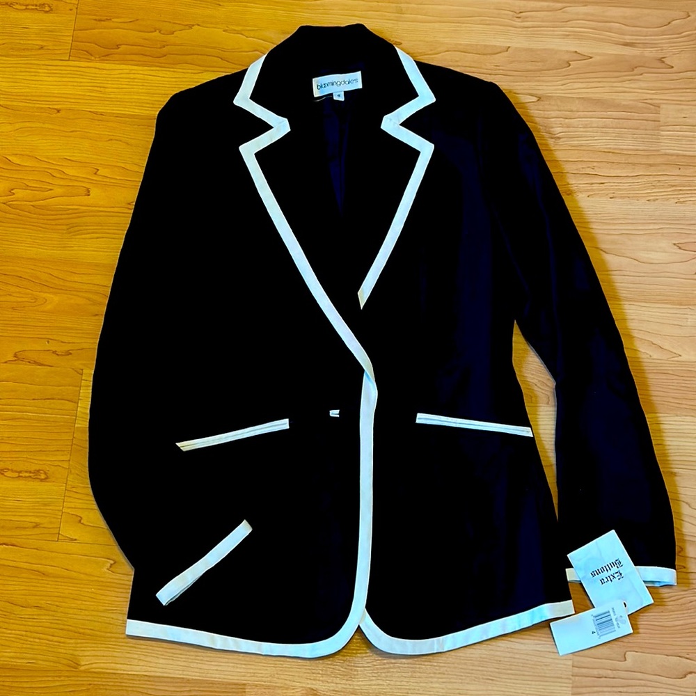 Brand new Bloomingdales  black blazer with white trim
